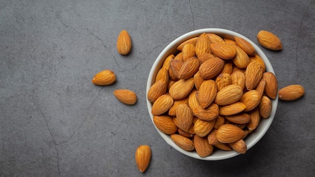 Read more about the article Almonds