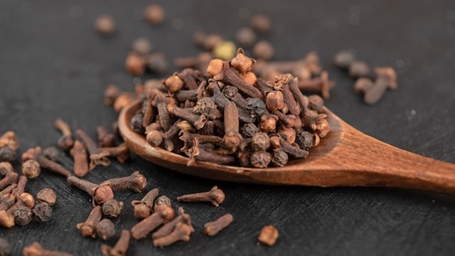 Read more about the article  Cloves
