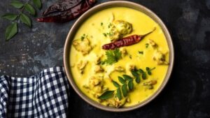 Read more about the article Kadhi Pakora